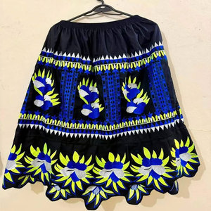 Vêtements brodés tropicaux, jupe florale vintage en coton, tenue de tous les jours, style des îles de la Micronésie, style pacifique, jupe micronésienne - Product Image 6