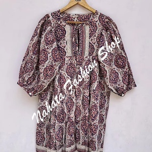 Nouveauté Mini robe longue en coton imprimé à motif floral pour femmes décolleté Hanley avec des cravates en coton Mini robe Elizabeth pour femmes - Product Image 1