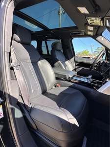 Used 2023 Lan'd R'over <b>Ranges</b> Rover P530 SE - Product Image 4