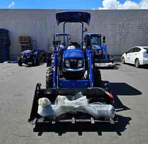 Tractor Compacto LOVOL TE404 de 40HP 4WD con Techo Protector y Capota, Tractor Agrícola Utilitario Diésel - Product Image 3