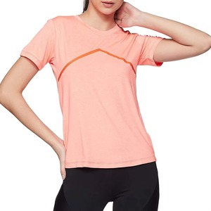 Proveedor Mayorista de Camisetas Lisas Premium para Mujer |   Fabricante de Camisetas Personalizadas de Algodón para Ropa Urbana en Pakistán - Product Image 1