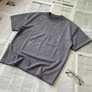 T-shirt à manches courtes surdimensionné brodé Snowgrace pour homme, décontracté, en tricot, col rond, motif de lettres sur le devant, gris - Product Image 3