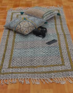 พรมเช็ดเท้าทรงสี่เหลี่ยมผืนผ้าพรมปูพื้นถักลายแบบโบฮีเมียนพรมผ้าฝ้ายทอแบบอินเดียเรียบลายจุดเล็กๆ - Product Image 6