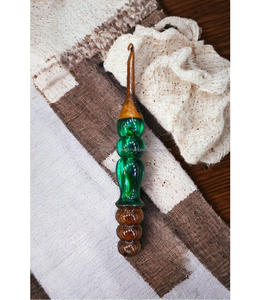 Ganchos de ganchillo de resina hechos a mano personalizados, mango de madera ergonómico para tejer - Product Image 1