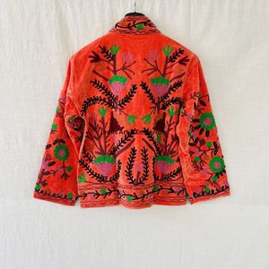 Chaqueta de algodón Suzani hecha a mano en India, chaqueta corta bordada a mano, abrigo unisex, chaqueta corta Suzani hecha a mano - Product Image 5