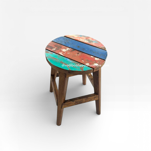 Tabouret artisanal rond avec espace de rangement en bois de bateau recyclé couleur naturelle pour l'extérieur, le jardin et la maison - Product Image 1
