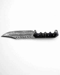 Outil utilitaire d'extérieur en acier Damas artisanal avec manche ergonomique en corne noire - Product Image 1