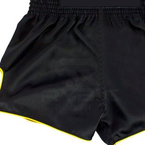Pantalones Cortos de Muay Thai de Diseño Deportivo de Primera Calidad, Diseño Elegante con Movimiento Flexible para Entrenamiento Intenso - Product Image 5