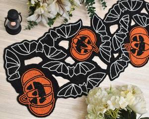 Napperons de table en tissu faits main pour Halloween, forme irrégulière, motif citrouille et chauve-souris, style original - Product Image 5