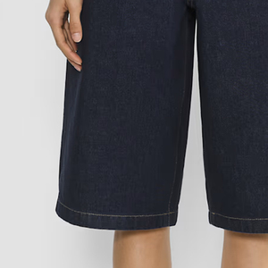 Diseño de logotipo personalizable / Pantalones cortos para mujer con diseño de bolsillos laterales y cierre de botones, con diseño de alta calidad a precio económico. - Product Image 3