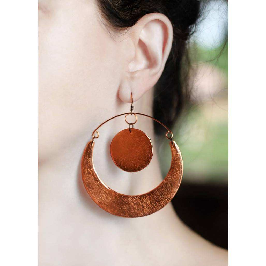 สีน้ำตาล