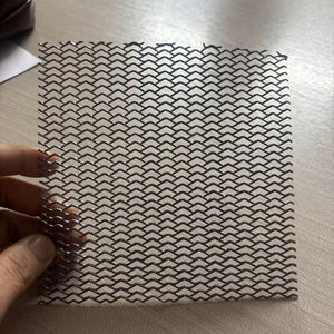 Rouleau de grillage perforé galvanisé Q235 robuste à mailles losangées pour clôture de sécurité industrielle, barrière de sécurité anti-escalade en tôle perforée - Product Image 1