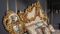 Ensemble de chambre à coucher de luxe en bois de mahogany massif, lit king-size sculpté doré, armoire, coiffeuse, style mi-siècle, antique, pour hôtel et appartement