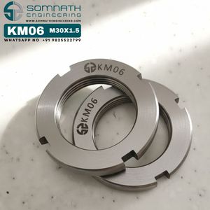 SE(somnath Engineering) DIN 981 KM06 Écrou de blocage de roulement à finition naturelle usiné CNC, pour utilisation en industrie lourde, classe 4 - Product Image 1