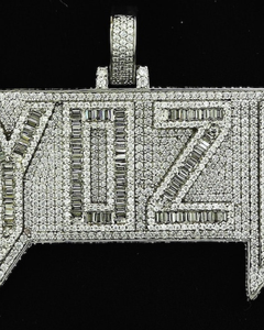 Colgante de Moissanita Hip Hop, Plata 925, Letras Cursivas, Dijes con Nombre, Estilo Iced Out Bling VVS, Colgante de Moissanita Personalizado con Iniciales - Product Image 1