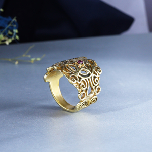 Anillo de pentagrama de turmalina rosa chapado en oro de 18 quilates |   Banda de Filigrana Mística Victoriana - Product Image 3