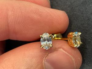 Boucles d'oreilles classiques en or 14 carats avec diamants ovales de laboratoire de 1,00 carat, élégantes boucles d'oreilles en diamant, cadeau d'anniversaire pour femme - Product Image 2