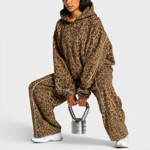 Sweat à capuche original pour femme à imprimé léopard avec manches contrastées, sweat à capuche en polaire premium doux pour femme - Product Image 4