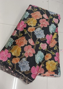Tela Crepe con Estampado Posicional, Material de Lujo para Sarees y Vestidos Tradicionales de Mujer, Venta al Por Mayor, 65 GSM, Ancho 44 - Product Image 3