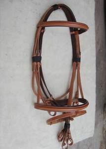 Vente en gros de bride de cheval en cuir véritable fantaisie | Ajustable équestre équitation avec forme anatomique doux rembourré Western Halter - Product Image 2