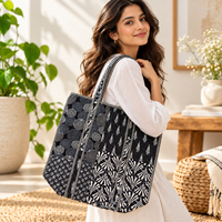 Sac fourre-tout matelassé en coton noir et blanc style bohème, imprimé abstrait, sac à bandoulière pour femme, sac à main décontracté et tendance pour le quotidien