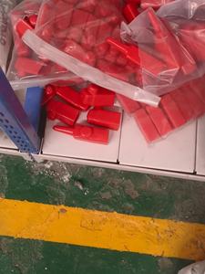 Kit de alimentación final modelo 5 para sistema de barra colectora DSL, marca CMK, exterior de PVC rojo e interior de acero inoxidable, caja de alta calidad, MOQ 50 unidades - Product Image 3