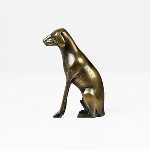 Sculpture de chien en laiton pour la décoration d'étagères, centre de table et collection de décoration intérieure haut de gamme - Product Image 6