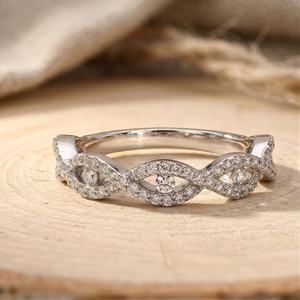 Bague de fiançailles en diamant de laboratoire rond, bague d'anniversaire en platine, bijoux de mariée, bijoux fins, cadeau pour elle, bague à bande torsadée - Product Image 3