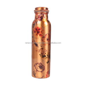 Botella de agua de cobre a prueba de fugas de recipiente de cobre Ayurvédico con estampado Floral de alta calidad en diseño ancho para uso diario - Product Image 4