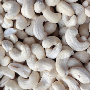 Venta al por Mayor de Nueces de Anacardo Crudas WW180, WW240, WW320, LP, WS, Disponible Empaque de Marca Privada - Product Image 1