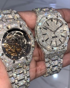 Montre de luxe pour homme personnalisée, étanche, en acier inoxydable, avec cadran carré, mouvement à quartz, lunette en verre, sertie de moissanite, style antique, mouvement ETA - Product Image 1