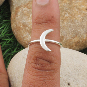 Nouveautés : Bague Lune Croissante en Argent Sterling 925, Empilable, Délicate, Style Bohème, Bijou Céleste pour Femme et Fille, Cadeau de Fiançailles pour Elle - Product Image 4