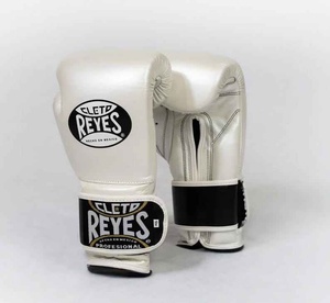 ราคาขายส่ง RTS ถุงมือชกมวย Cleto Reye แบบกำหนดเองได้ ทนทาน คุณภาพสูงสุด สำหรับฝึกซ้อมและแข่งขัน ถุงมือชกมวย Cleto Reye - Product Image 3