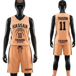 Ensemble de maillot et short de basket-ball pour femmes, respirant, en polyester interlock, violet, avec empiècements latéraux en mesh, logo personnalisé par sublimation - Product Image 4