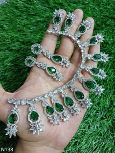 Conjunto de joyería nupcial de diamante americano clásico, collar y pendientes de dos piezas para boda, estilo clásico de moda - Product Image 3