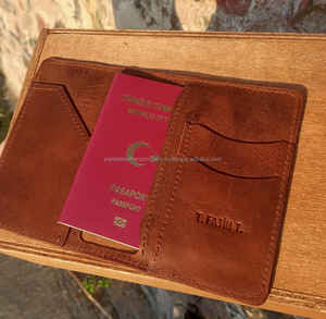 Porte-passeport en cuir fait main Titulaire de carte Organisateur de voyage avec fentes pour cartes LPH-0012b en cuir de qualité supérieure - Product Image 6