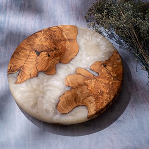 Designer Red Resin Wooden Lazy Susan <b>Rotating</b> Platter Suitable For Modern Home And <b>Table</b> Presentation Handcrafted From India - Product Image 6