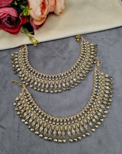 Tobilleras Ajustables Tradicionales con Incrustaciones de Piedras CZ, Diseño Ghungroo, Par de Tobilleras para Boda, Joyería Étnica, Accesorios para los Pies - Product Image 5