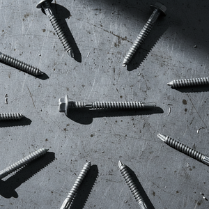 Venta al por mayor: Proveedor global de hardware. Tornillos autorroscantes hexagonales con cabeza de arandela fabricados en Vietnam. - Product Image 1