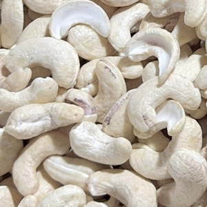 ลดราคาพิเศษ 2023 เม็ดมะม่วงหิมพานต์ WW180, WW240, WW320, LP, WS เม็ดมะม่วงหิมพานต์ WS จัมโบ้ พร้อมส่ง - Product Image 1