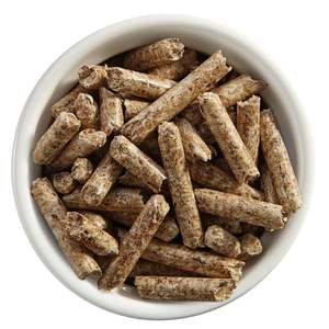 Biomasse durable : granulés de bois préparés à partir de résidus de bois naturels pour l'exportation en vrac, combustible pour le chauffage et les centrales électriques - Product Image 3
