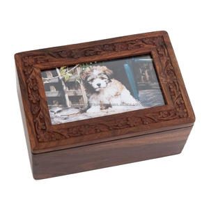 Urnas de Madera para Mascotas al Estilo Americano y Urnas de Cremación Personalizadas, de Alta Calidad, Grabadas, Biodegradables y Duraderas, Artículos Funerarios - Product Image 1
