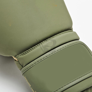 Nouveaux gants de boxe unisexes en cuir de haute qualité, style lacé, avec logo personnalisé OEM ODM, fabriqués en usine, anti-humidité, pour arts martiaux. - Product Image 5