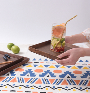 Plateau de service en bois rustique de style farmhouse avec poignées, fait main, décoratif, pour servir les aliments dans la cuisine - Product Image 1