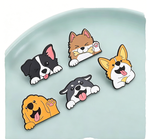 Broches de Esmalte de Perros de Dibujos Animados: Lindos Border <span class=keywords><strong>Collie</strong></span>, <span class=keywords><strong>Golden</strong></span> Retriever, Husky Siberiano, Corgi. Divertidos para el Año Nuevo. - Product Image 1