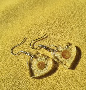 ต่างหูเรซิ่นที่มีคุณภาพดีที่สุดดีไซน์ดอกไม้ที่ทันสมัยทำจากโลหะผสมทองแดงผสมเพชรหลักสำหรับงานแต่งงานของเด็กผู้หญิงผู้หญิงใช้ในงานเลี้ยง - Product Image 1