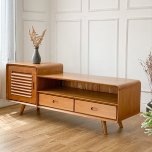 Consola Multimedia de Madera de Teca Sólida de Inspiración Escandinava con Gabinete con Rejillas - Product Image 1
