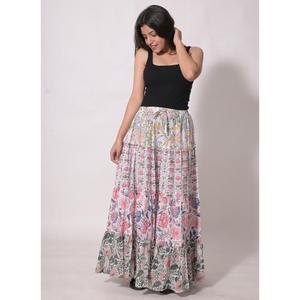 กระโปรงแม็กซี่ผ้าฝ้ายทำมือลายปะติดปะต่อ พิมพ์ลายบล็อก สไตล์โบฮีเมียน กระโปรงยาวแบบอินเดีย สำหรับงานเทศกาล ดีไซน์จีบ ซักได้ - Product Image 5