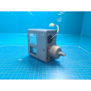 Pressostat industriel SAGINOMIYA SPS-L106 d'occasion – Pièces détachées d'équipement semi-conducteur de la génération précédente - Product Image 5