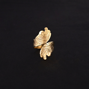 Bague plaquée or à motif tourbillonnant artistique pour femmes - Product Image 2
